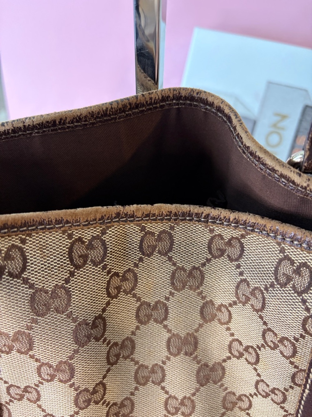 👜 Gucci GG Monogram Charmy Tote Bag Canvas & Leather Trim in Brown & Tan ✨ - Picture 12 of 16